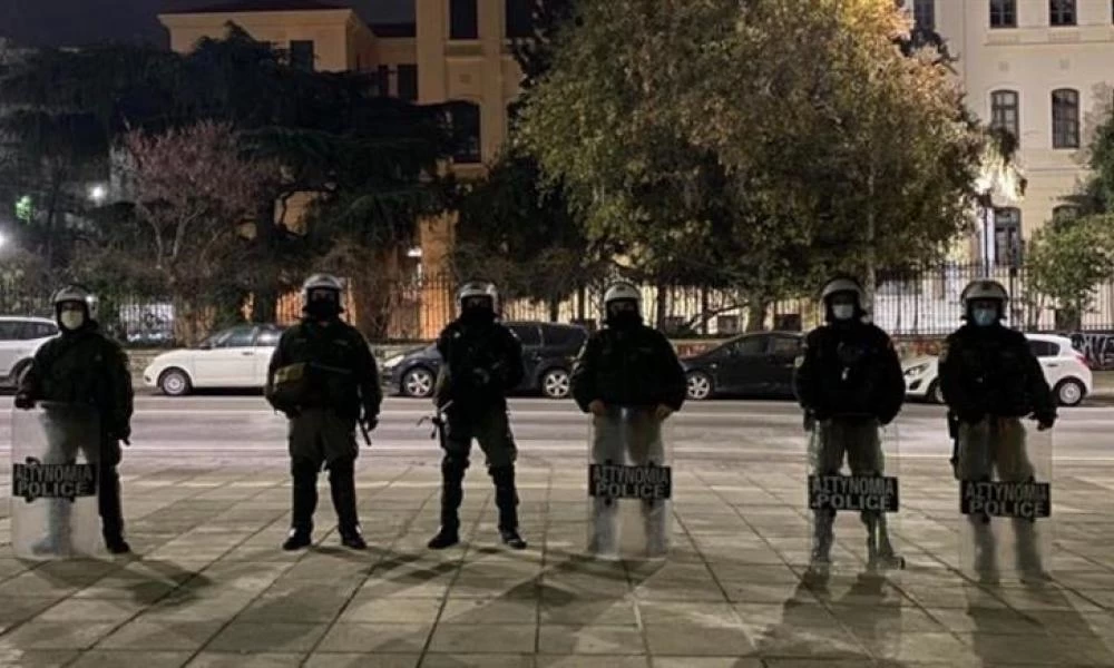 Θεσσαλονίκη: Σε αστυνομικό κλοιό το ΑΠΘ για τα κορονο- πάρτι